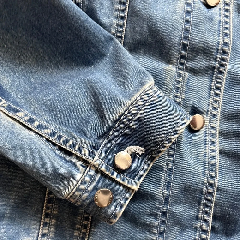 Vintage Lauren Jeans Co Denim Trucker Jacket Faded Blue Button Front Women’s Lar - Picture 4 of 5